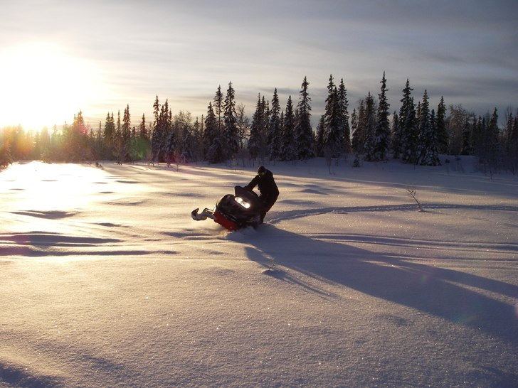 Slednecks Gunnarvattnet. Foto: Mikael Karlsson. Åkare: Gustaf Axelsson.