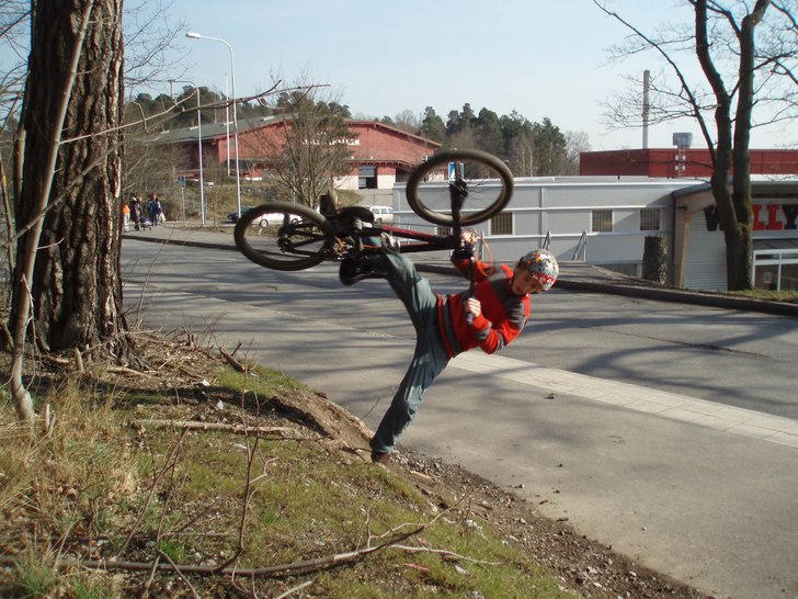 Fot planterare. Foto: Claes. Åkare: Gustav Bodén.