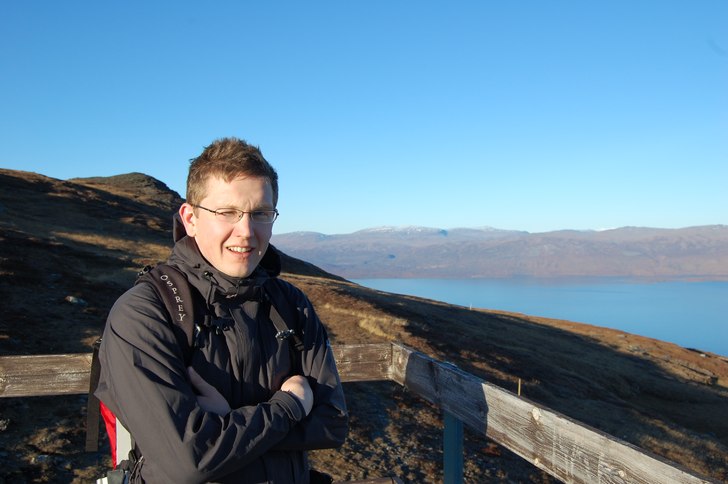 September tur till Abisko. Skådar utsikten från . Foto: Daniel Albing. Åkare: Tony Häggström.