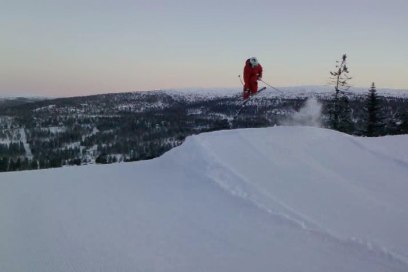 360  med en grab. Foto: En kille. Åkare: Carl Bäckström.