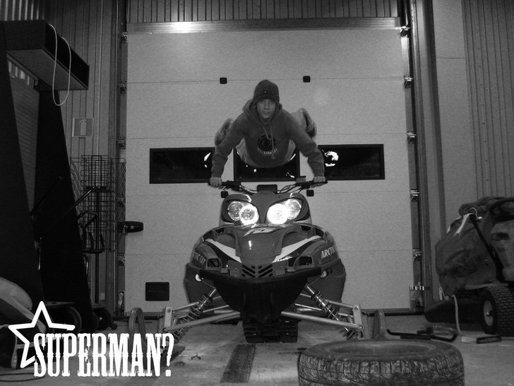 Superman!. Foto: Cristoffer Lithén. Åkare: Anton Lithén.