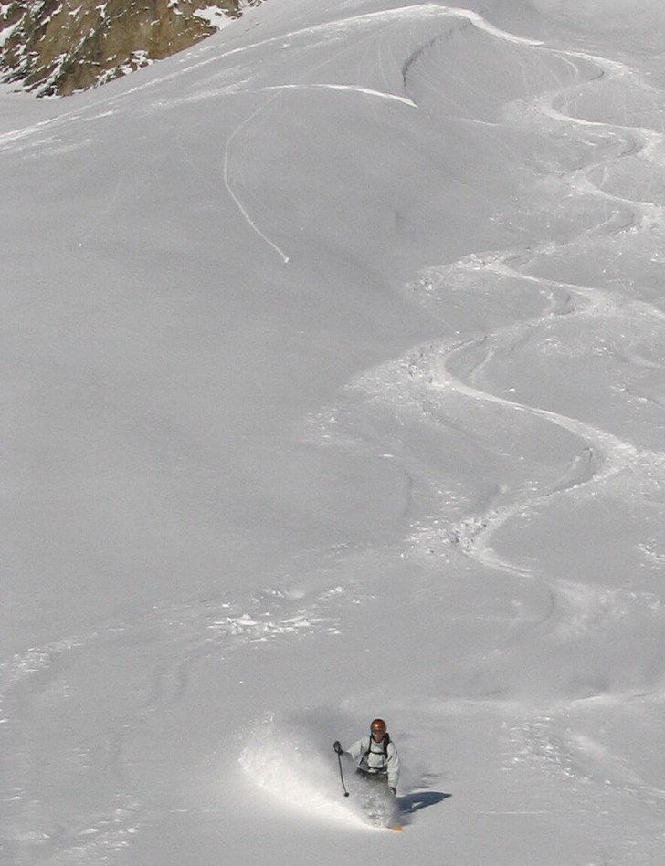 Riktigt skönt åk på morgonen i solen efter ett . Åkare: CJ Aldén.
