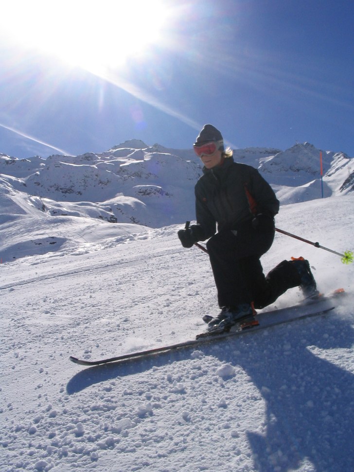 Mot lunchen i Andermatt. Foto: Magnus Ruuth. Åkare: Malin Ruuth.