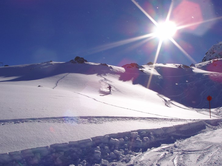 14 underbara skiddagar som började med 50 cm pude. Foto: Jennie Lidström. Åkare: Peter Valvassori.