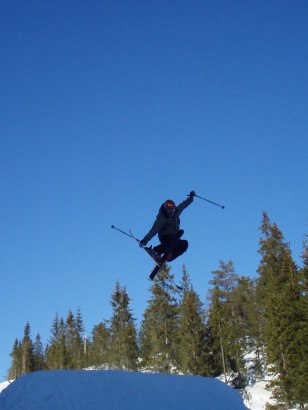 Enda skidbilden på nya datan, får dra ut och fot. Foto: Johan Erkenborn. Åkare: Jag.