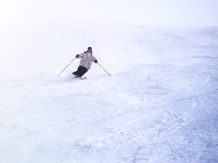 Kunde varit lite mer snö :/. Foto: Pappa. Åkare: Mikael Hjorth.