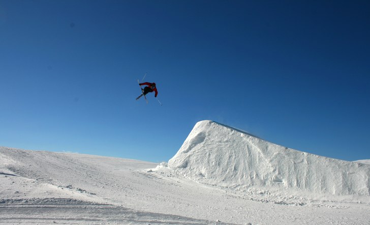 Bräcke - svarta linjen. Foto: Anna Lovéus. Åkare: Okänd.