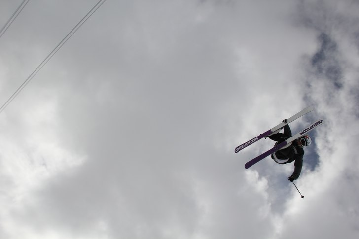 Andra svarta. Foto: Joel Larsson. Åkare: Victor Wulff.