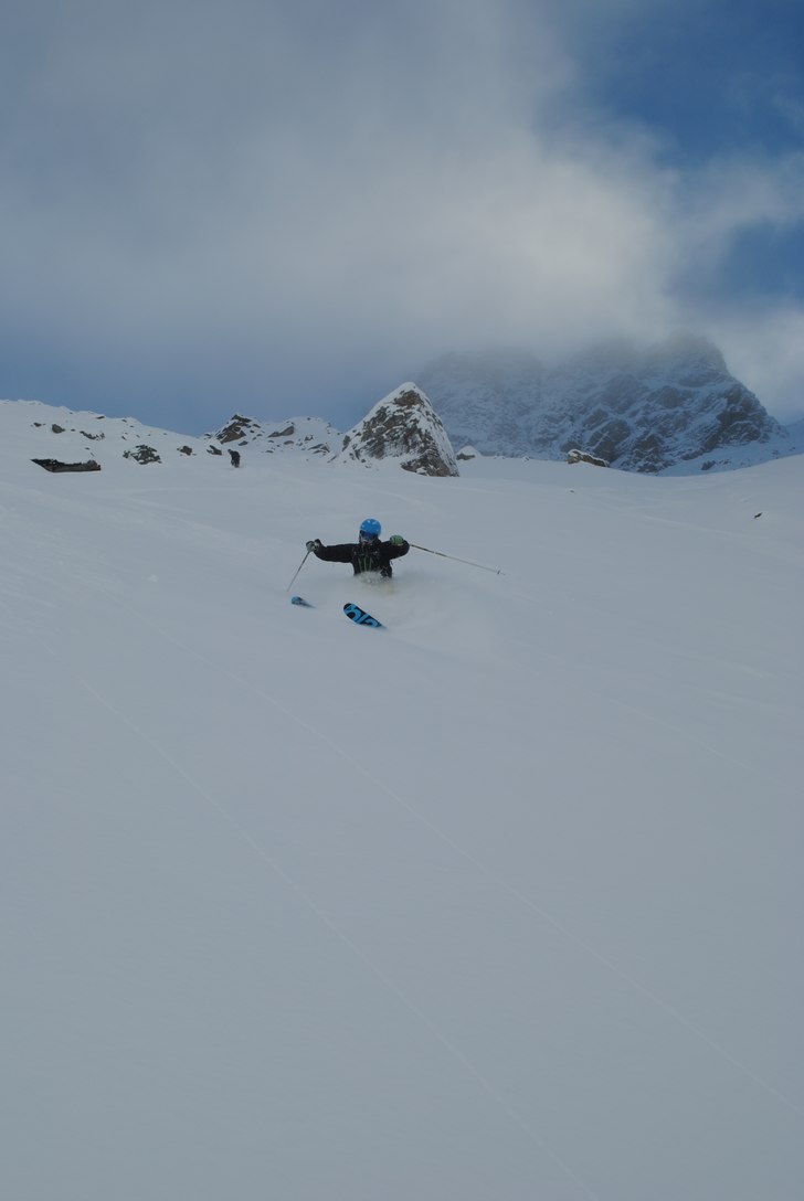 Foto: Jönsson. Åkare: Sidevärn.