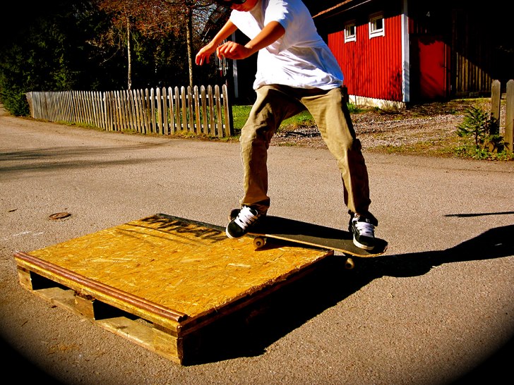 På min homebulid bandana box. Foto: Markus Östman. Åkare: Daniel Tillberg.
