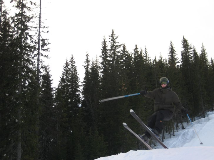 Början till en 180. Foto: Anton Ekelund. Åkare: Carl Olsson.