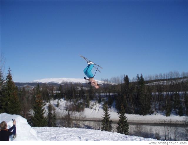 var tvungen. Foto: martajn. Åkare: me myself.