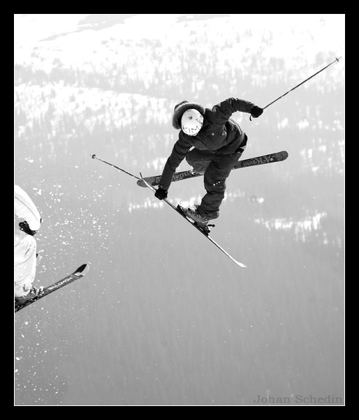 Är inte riktigt säker på om det funkar att ha f. Foto: Johan Schedin. Åkare: Kim står det på hjälmen i alla fall.