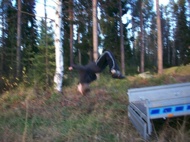 en bild från sommaren 07. Foto: johan. Åkare: alle jag.