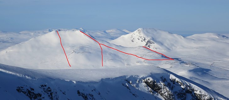 Getryggen från sydöst. Här ser man tydligt hur . Foto: Mattias Skantz.