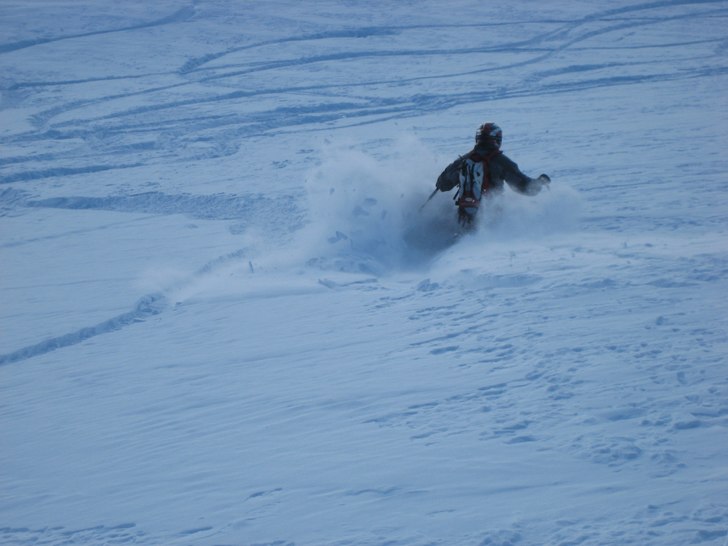 Snön var bra - detta en dryg vecka efter senaste . Foto: Andreas Iggman. Åkare: Fredrik Holgersson.