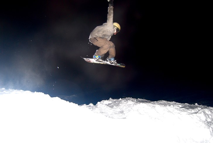 Melon grab.

Night sesion.. Foto: Jonas z. Åkare: Samuel Lundh.