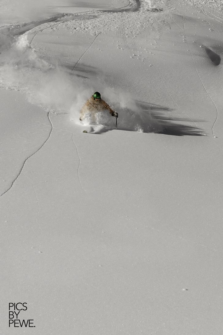 www.facebook.com/picsbypewe. Foto: Peter Vahlfridsson. Åkare: Ludvig Yttergren.