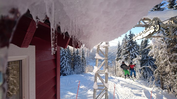 Pudder og kaldt
Nydeleg i dag med 12 minus og pudd.