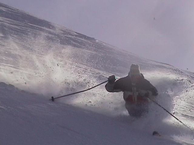 Kenneth Åsvik njuter fin Åkning i Stüben.. Foto: Magnus Lageson. Åkare: Kenneth Åsvik.