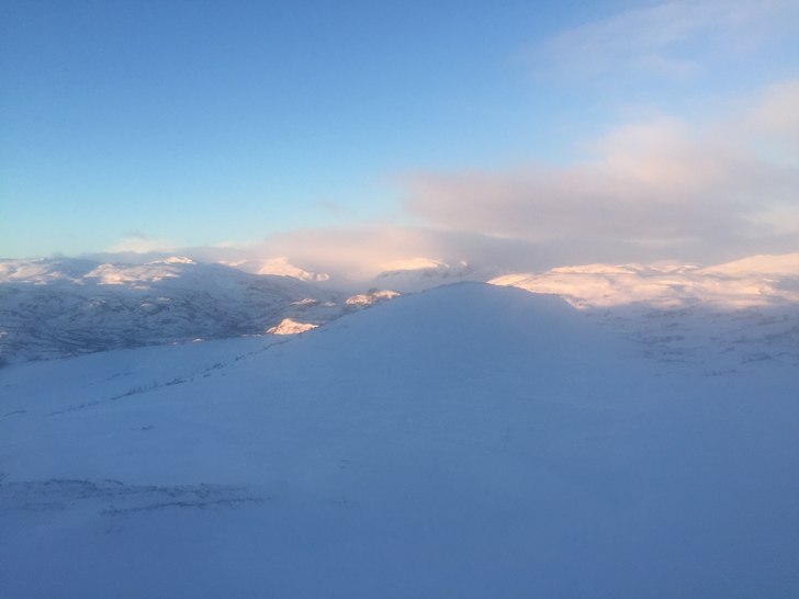 Nytt skiår
Hardt og smale partier innimellom
Men.