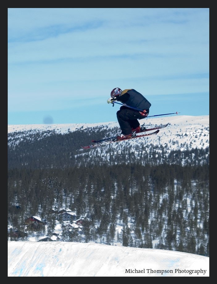 bild på mig när jag hoppar i tandådalens park.. Foto: Michael Thompson. Åkare: Jakob Good.