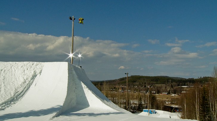 Marc Swoboda söker efter stjärnorna i vad som m�. Foto: Christofer Thelin. Åkare: Marc Swoboda.
