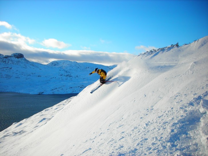 En liten sväng med karaktäristiska "Kjøttk. Foto: Andreas Kjellberg. Åkare: Simon Börjars.