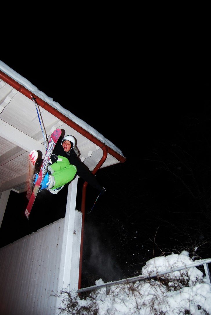 Vi körde ett photosession på ett fett spot vi hi. Foto: Tommie Johansson. Åkare: Sebastian Magnusson.