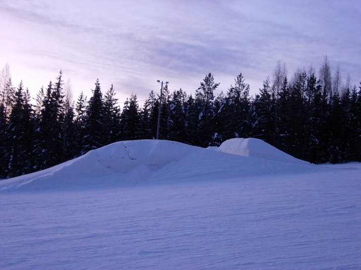 Ett av Bigjumpsen i Svärdsjöliften. Foto: Kalle Hansols. Åkare: Kalle Hansols.