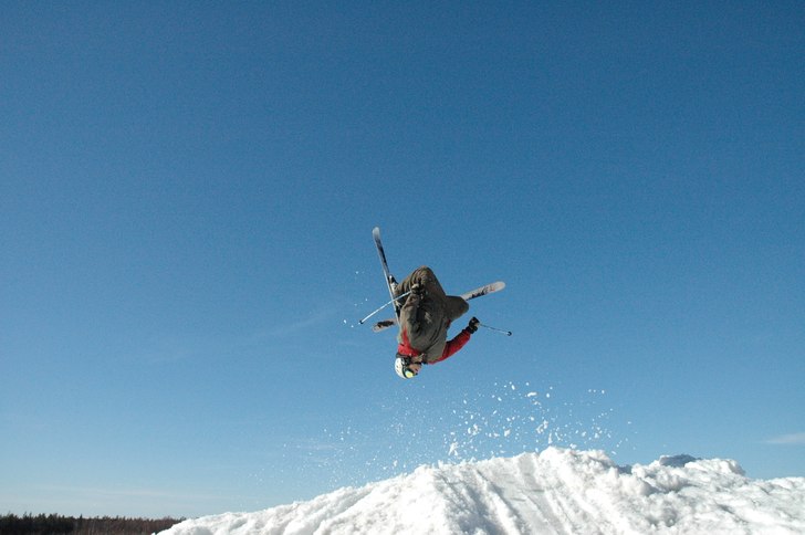En finfin backflip:P. Foto: Daniel ''rambo'' Rönnbäck. Åkare: Erik Sundström.