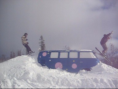 bussen. Foto: ?. Åkare: kalle englund och dennis wikberg.