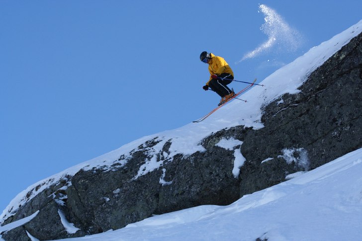 Jon hänger ut vid Rimfors/Gränsen... ännu en bi. Foto: Johan Pettersson. Åkare: Jon Lindmark.