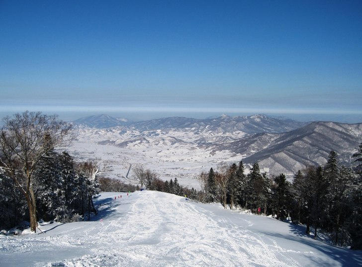 Foto: Jan Stala. Åkare: Utsikt över bergen från Beidahu..