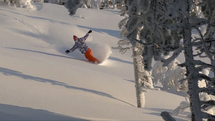 pow. Foto: Sasa Toivonen. Åkare: Jonathan von Kraemer.