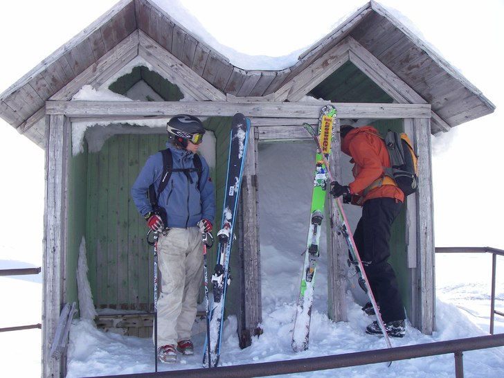 A-net och fejt 9 skall bli fotograferade... Vi bli. Foto: Jan Banan.. Åkare: Lasse A-net och fejt 9..