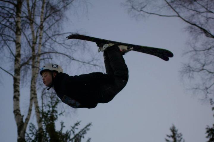 kungsberget på big air bagen. Åkare: rasmus täck.