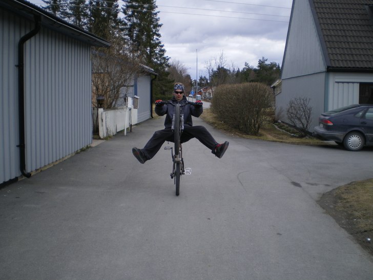 Jag är ute och leker lite lätt. Foto: Christoffer Roos. Åkare: Elias Lidström.