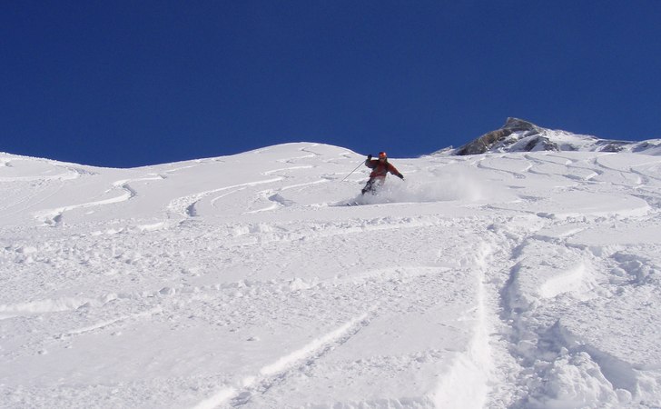 Púder. Powder, Freeride. Foto: Jacob Molin. Åkare: Håkan Molin.