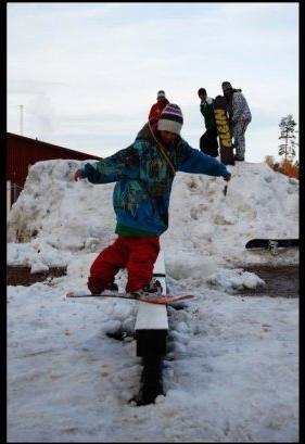 fs/bs vid ishallen
det är roligt. Foto: john tallström. Åkare: johanna holmstedt.