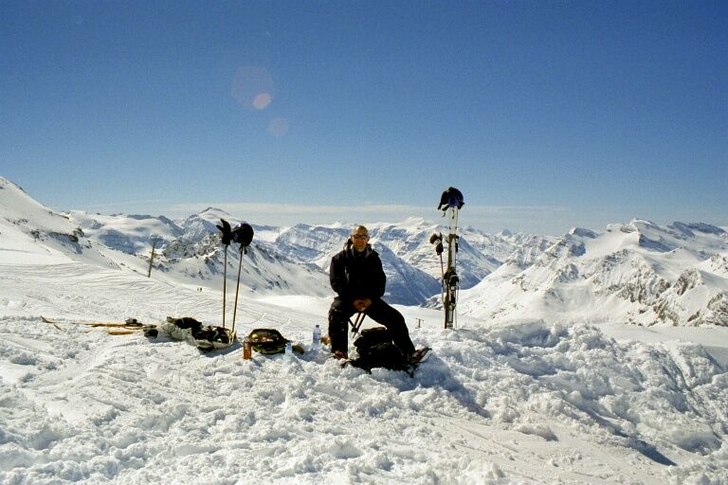 Skön fika med vackra vyer.. Foto: Pär Fritiofsson. Åkare: Peter Fritiofsson.