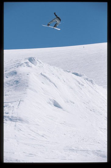 Indy to fakie på en meget bra corner.. Foto: Frode Sandbech. Åkare: Inge Wiig.