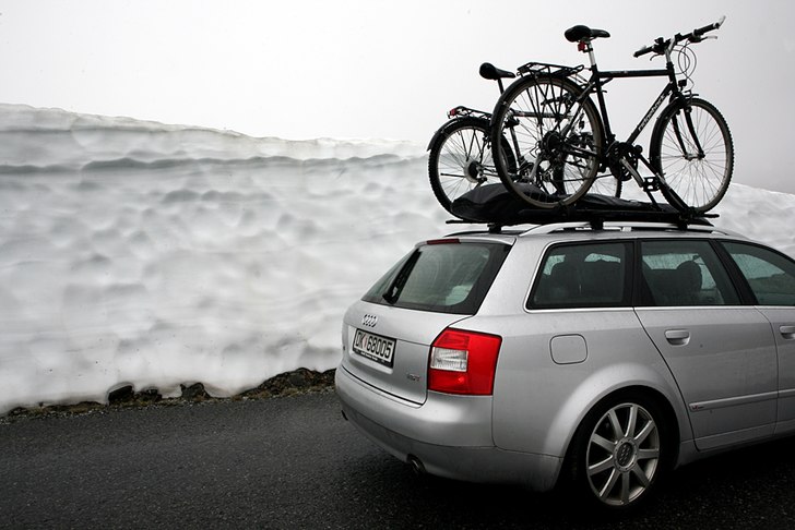 1/7 = skidåkning + surfing. Foto: Anna Lundqvist.