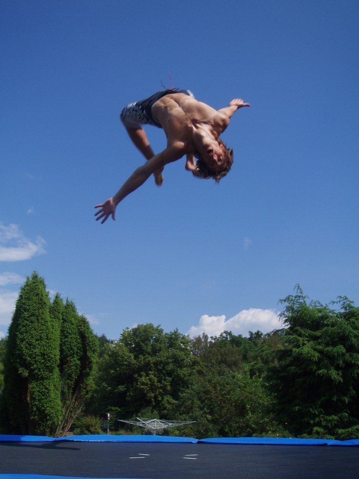 Back-flip. Foto: Tobbe Mårtensson. Åkare: Jonas.