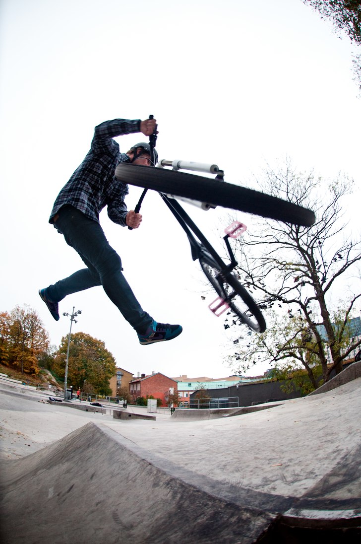 Fisheye. Foto: Magnus Karlsson. Åkare: Linus Nyrén.