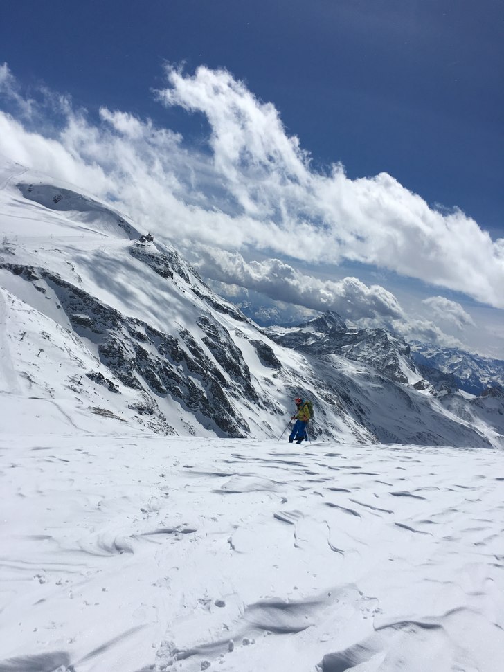 Cervinia/Zermatt 
@mravnborg @miaravnborg
Photo:.