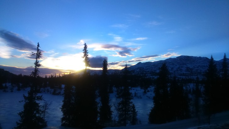 Strålende vintersol
Velkommen til Høgevarde Fjel.