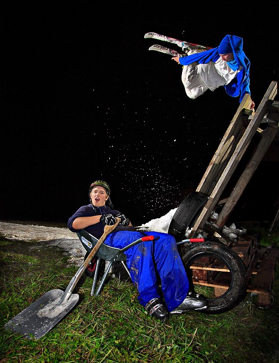 En liten tjuvstart på skidsäsongen.
. Foto: Thomas Lundman. Åkare: Jonas Johlman (Åkare), Philip Lundman (Pistör).