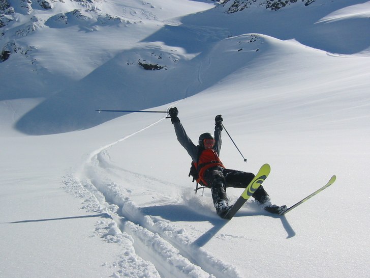 En glad bror i snön!. Foto: Martin Byholt. Åkare: David Bengtsson.