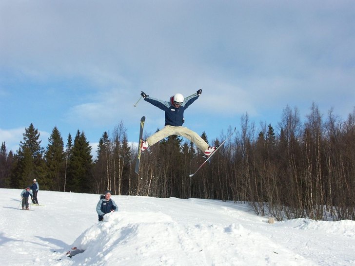Spread Eagle øver heeela Boxen!!!. Foto: Ola Rockberg. Åkare: Andreas K Dahl.